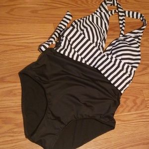 Clean water swimsuit‎ small